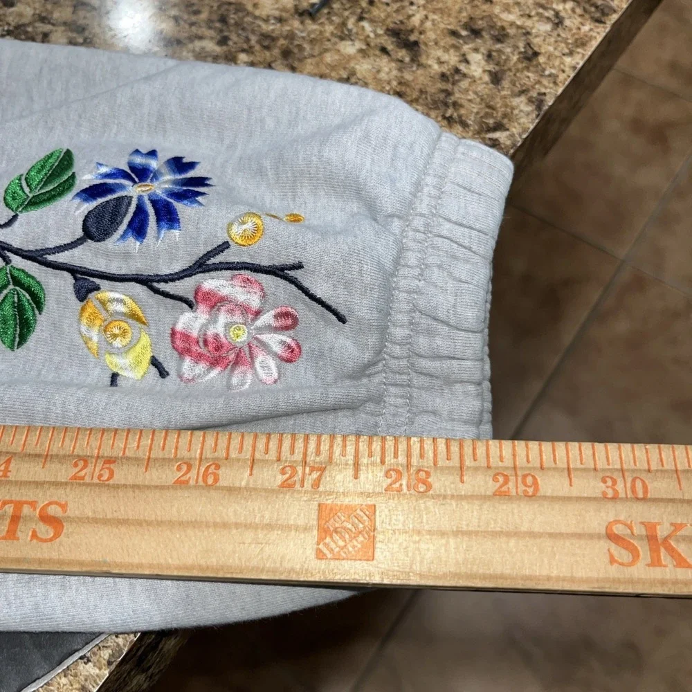 Palace Skateboards Embroidered Flower Stitch Sweatpant Gray Joggers Sz 26-31